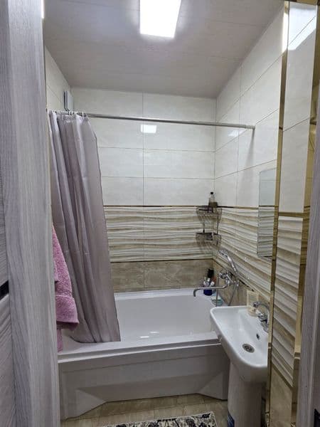 Universam bozori oldida, Yunusobod metroga 5minutlik yōl.<br — фото 5