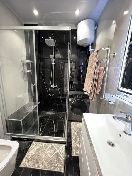 Сдаётся шикарная 2-комнатная квартира в Новостройка<br />
<b — фото 5