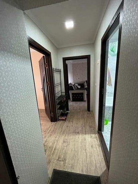 Сдаётся отличная кирпичная квартира с балконом 2*6 на долгий — фото 3