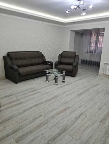 Район: Чиланзарский<br />
Адрес: Метро Новза<br />
<br />
• 