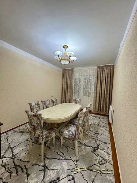 Район - Алмазарский<br />
Ориентир - Загс<br />
Комнат - 2<b