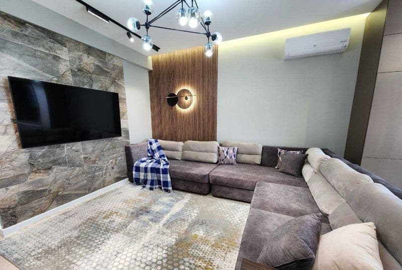 Район: Алмазарский<br />
Адрес: Сагбон Ул. Нурафшан<br />
Зв