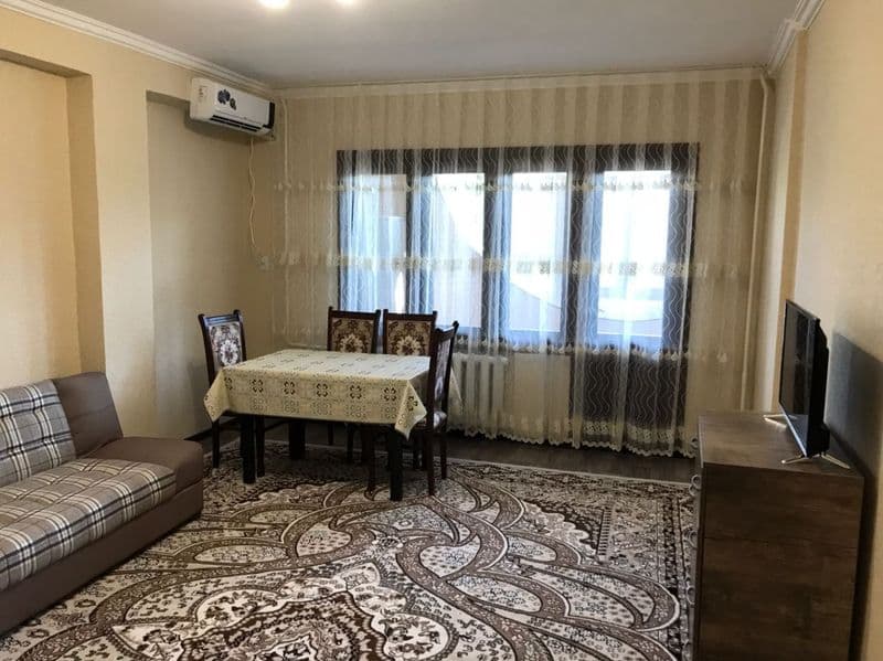 Сдается 1ая (переделанная в 2х) квартира (своя). На долгий с