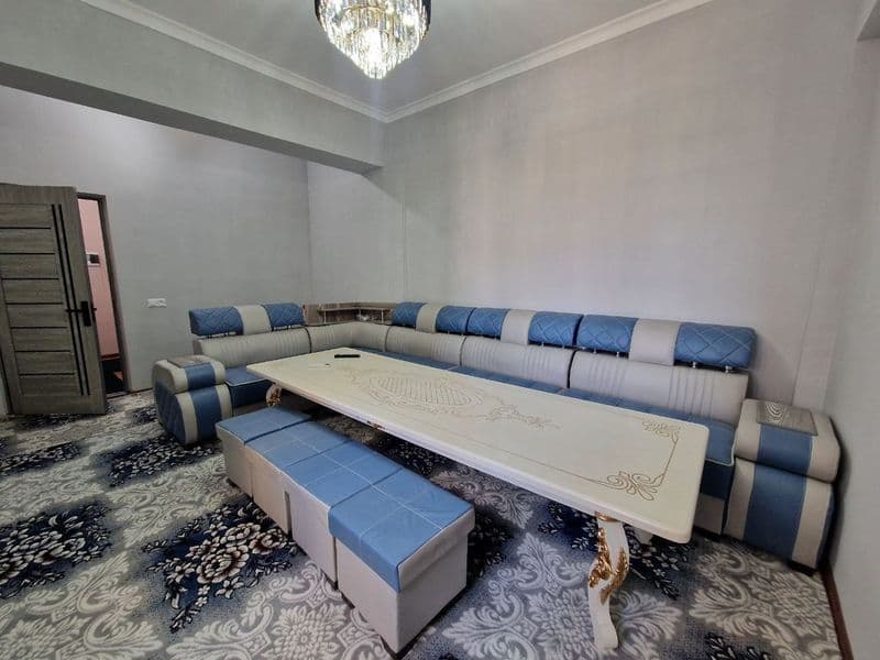 Чиланзарский район, рядом со станцией метро «Чиланзар». 2-ко — фото 3