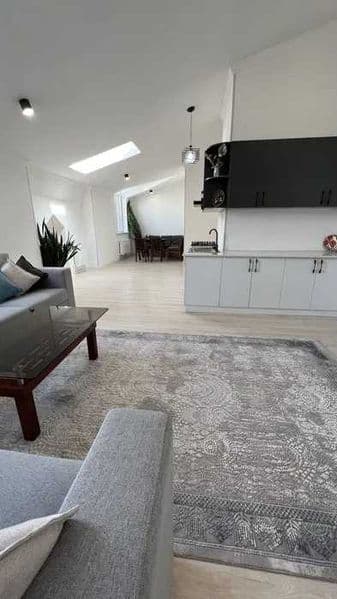 Комнат: 3<br />
Этаж: 9<br />
Этажность: 9<br />
Площадь: 10 — фото 5