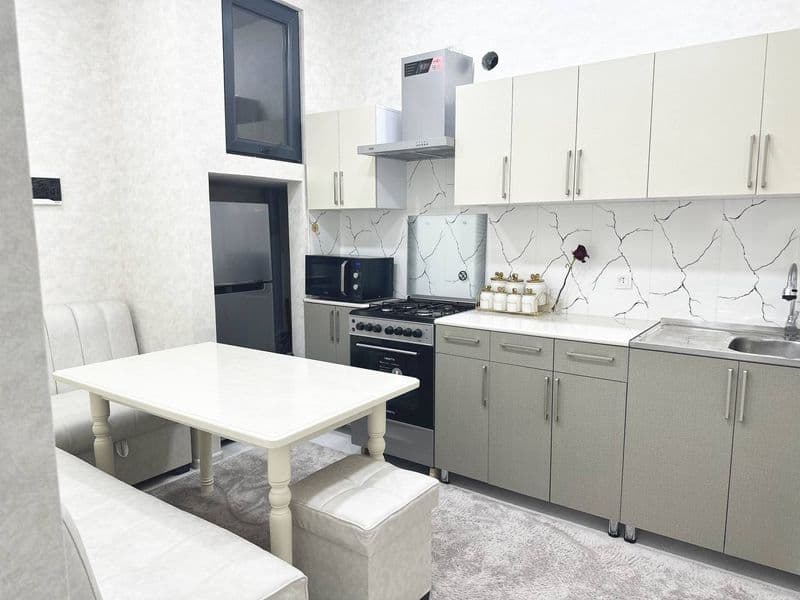 Sebzorda 2xonali kvartira ijaraga beriladi uzoq muddatga<br 