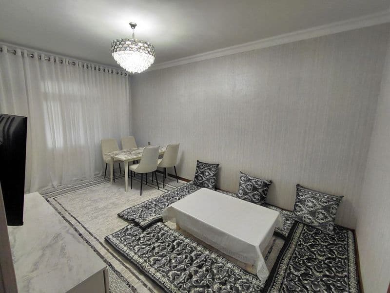 Qulay lokatsıyada joylashgan barcha shart sharoitlar bor