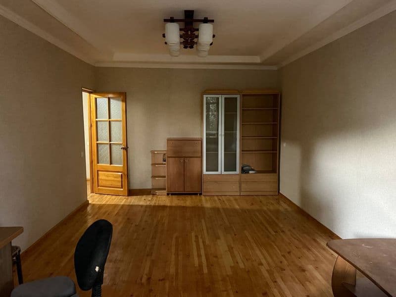 3/3/4 метро Ойбек (сторона магазина Аты -Баты )<br />
Трёхко — фото 2