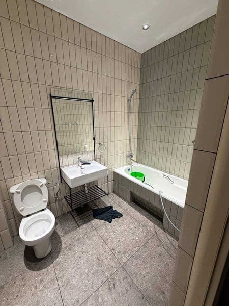 Сдаётся 1-комнатная квартира в современном доме, район Алмаз — фото 5