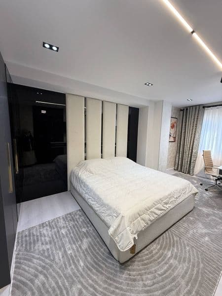 Район: Шайхантахур<br />
Адрес: Дружба Народов <br />
<br />