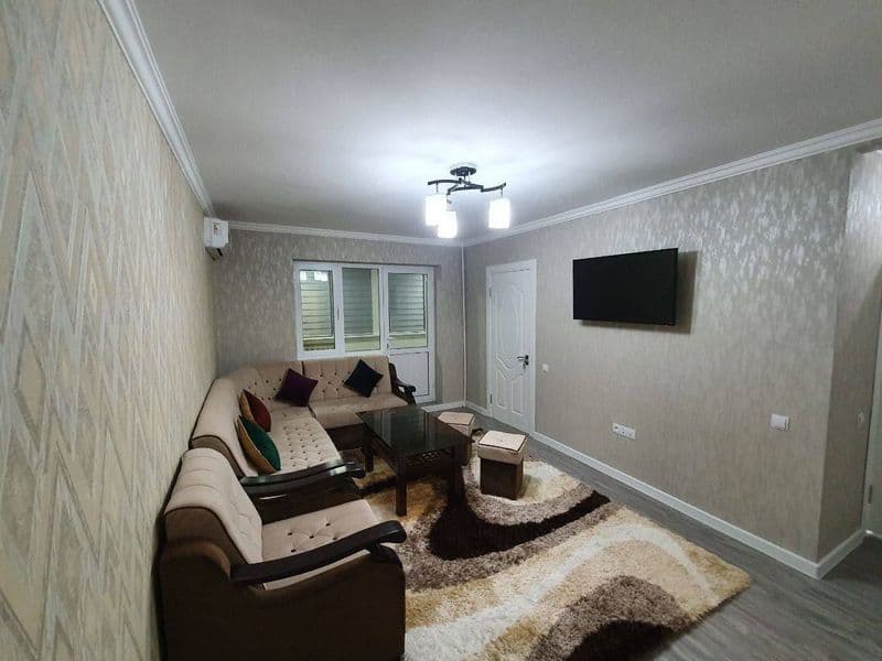 ID #1897<br />
улица Шота Руставели 2в3/1/4 в квартире полно