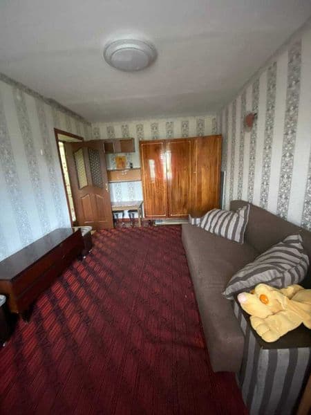 Сдаю 1-комнатную квартиру на 3-ем этаже 4-х этажного кирпичн