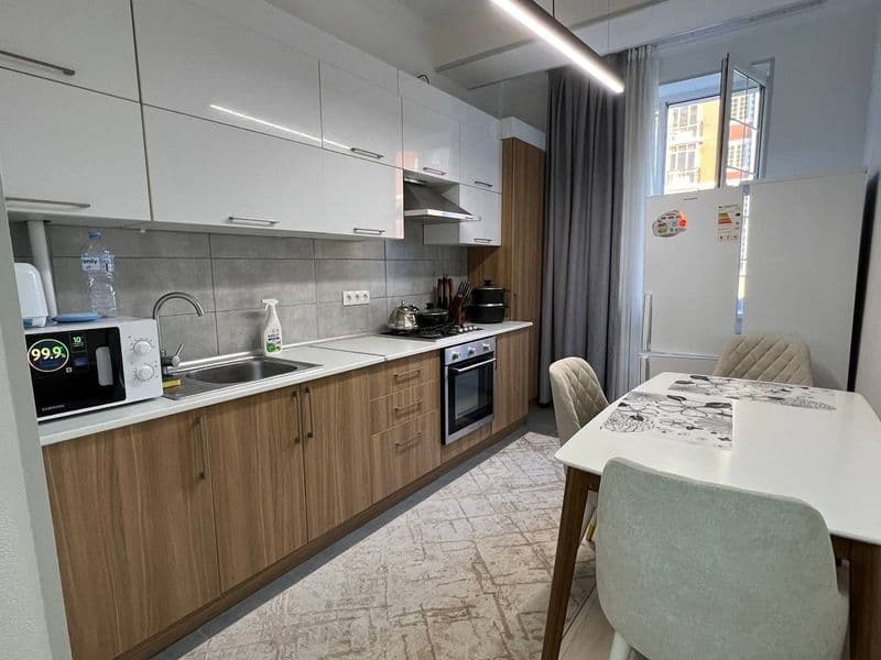 СРОЧНО Сдается квартира ПРЕМИУМ класса<br />
<br />
• Район: