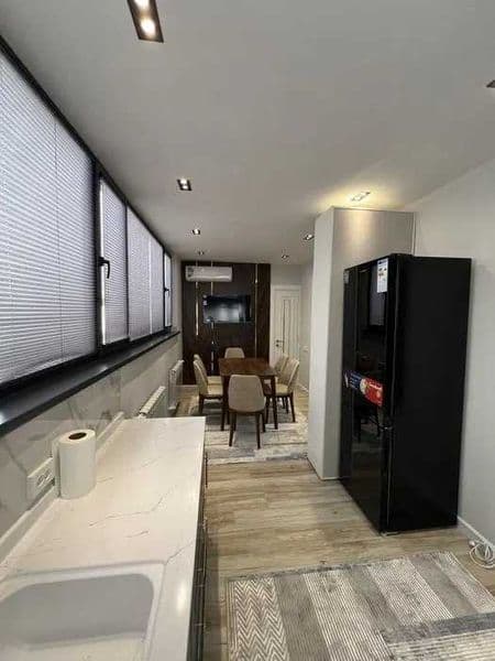 Район: Yunusobod<br />
Адрес: JK Shohsaroy<br />
<br />
Комн — фото 4