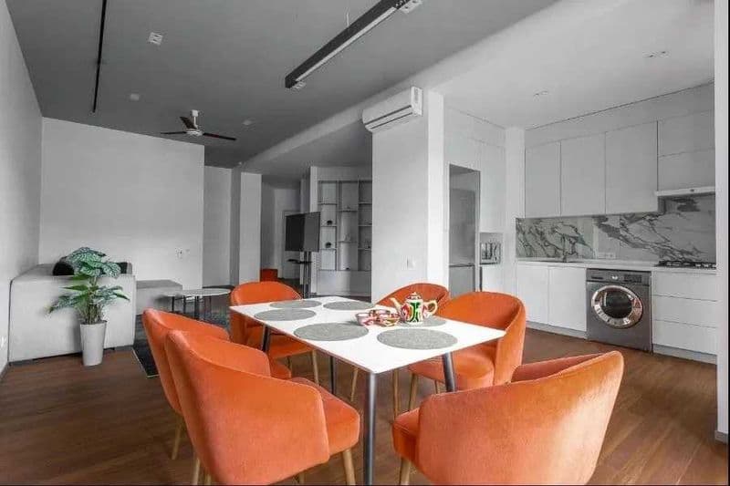 Сдаётся квартира на ЖК Мухташам‼️<br />
Ориентир - Метро Мин