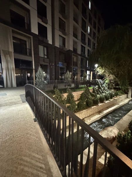 Сдается 2-комнатная квартира в жилом комплексе NRG Qorasuv<b