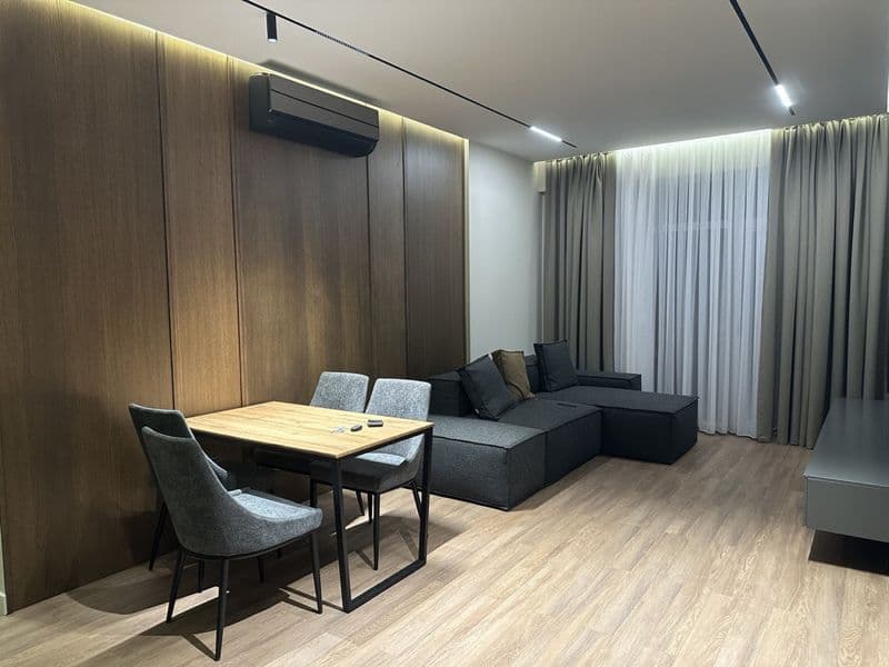 Элитный апартамент<br />
Район: Шайхантахур <br />
2/7/8<br 