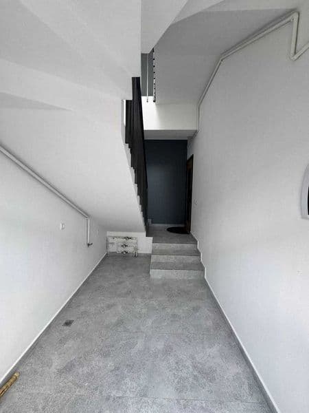 Sdayu svoyu 2 spalni 1 zal studiya na Park Furkata. 200 metr — фото 2