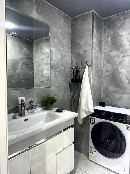 Укомплектованная квартира <br />
На 11 этаже <br />
Цена 550 — фото 3