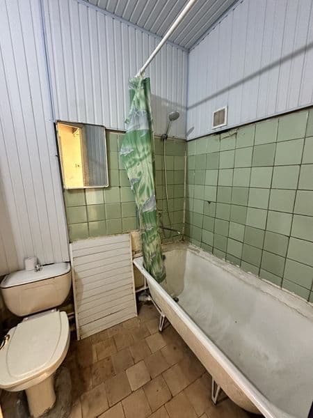 Квартира qiyot метросири оркасидаги 9 этажли домада.<br />
М — фото 4