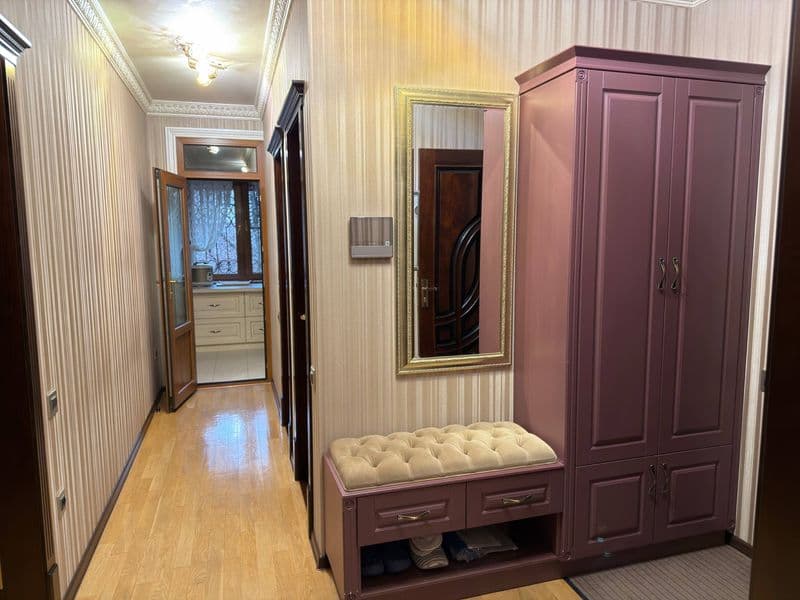 Квартира находиться на ЦУМе. <br />
100 кВ метров. Метро и с — фото 4