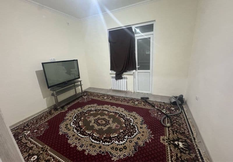 Yakkasaroy tumani shota rustaveli tarafda arenda kv srochno 