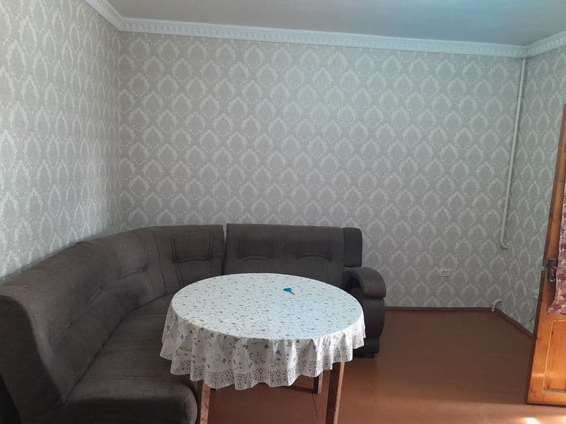 Срочно сдаётся в аренду на долгий срок 2 комнатная квартира  — фото 2