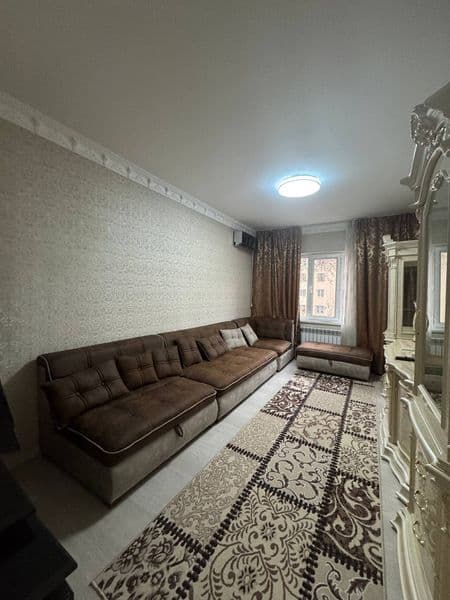 #аренда<br />
<br />
Сдаётся квартира на м-в Карасу 1 <br />