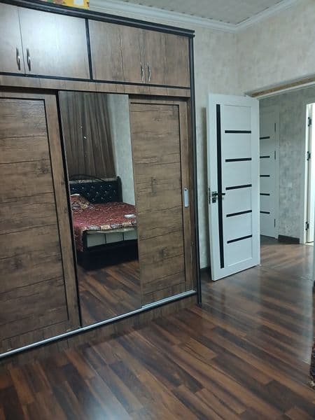 С евроремонтом и обстановкой ,3-5-5 Новостройка. Ориентир  у — фото 4