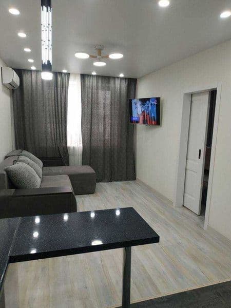 К вашему вниманию рады представить уютную 2х комнатную кварт