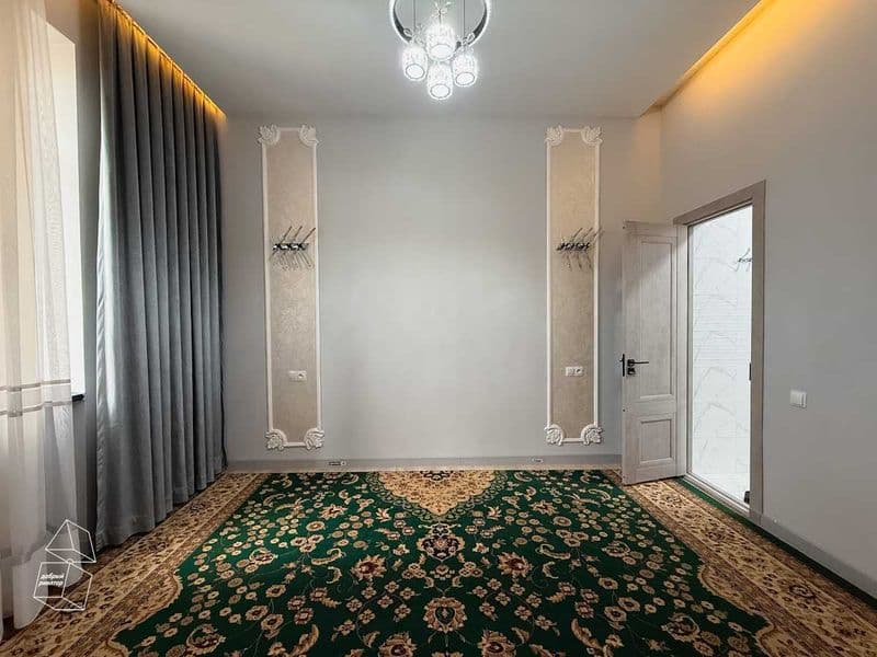 Просторная домашняя квартира сквозной планировки с каналом у — фото 4