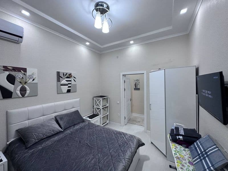 Район: Мирабадский <br />
Адрес: Айбек<br />
<br />
• Комнат — фото 2