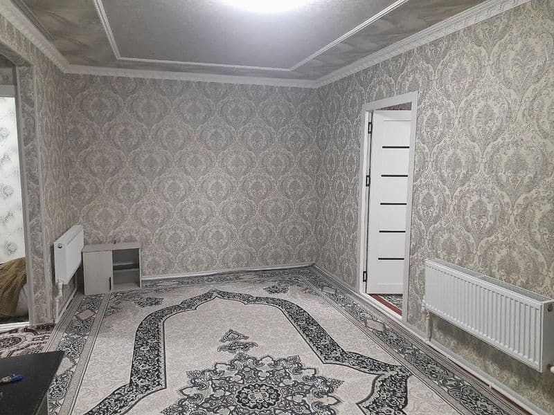 2-комнатная квартира.<br />
Сдаётся семье или студентам.<br  — фото 2