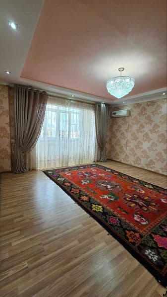 Сдаётся 2х комн квартира в центре города м.Айбек ориентир бы