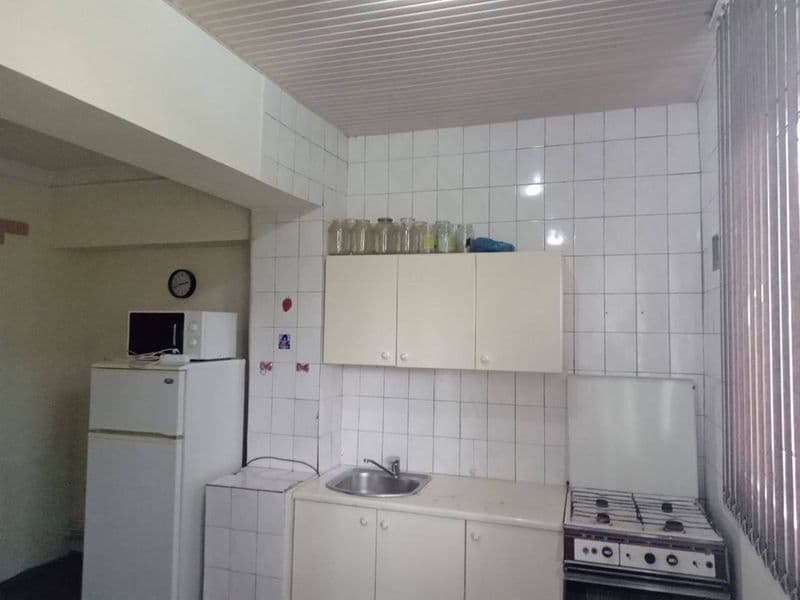 Qora qamish 2/4<br />
3/3/4<br />
2&6 balkon <br />
Srochno 