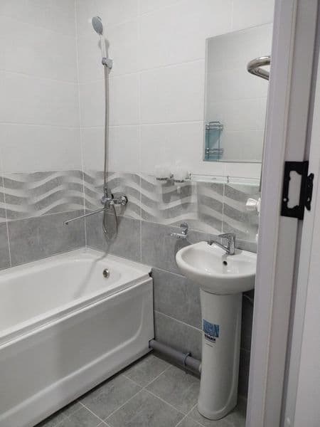 Musaffo maskan turar joy majmuasida sheriklikka qizlarni va  — фото 5