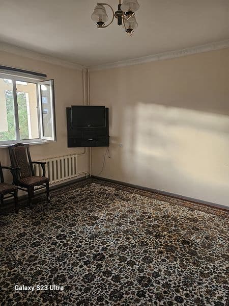 Арендага 2.хонали уй берилади оилага тоза ремонт хамма шарои