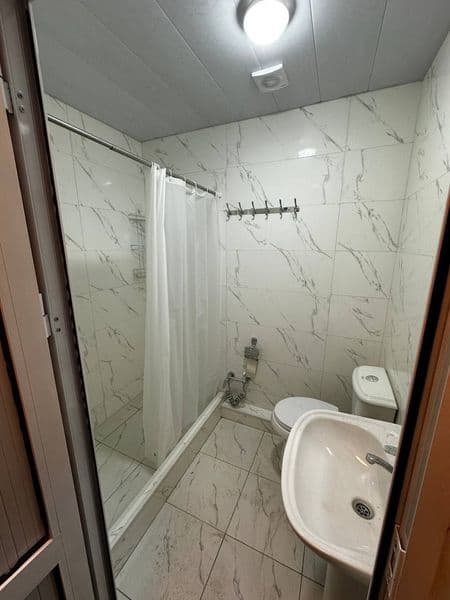 Хоналар сони: 2<br />
Умумий майдони: 65<br />
Қават: 3<br / — фото 4