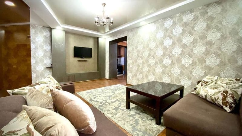 Сдается 1 переделанная в 2 комнатную квартира в самом центре — фото 5