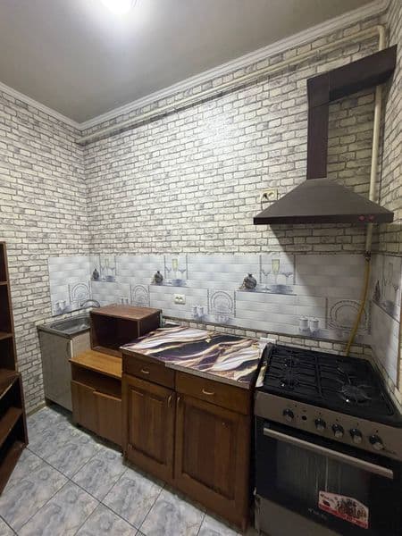 Аренда квартира эски сергели навастройка 1/1/1 ойла куйилади