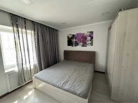 Район: Алмазарский <br />
Адрес: Метро Беруни<br />
<br />
—