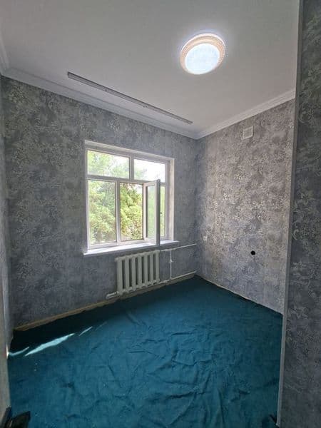 Qoraqamish 1/4 1xona 2 xona qilingan 300 srochni oilaga tops — фото 5