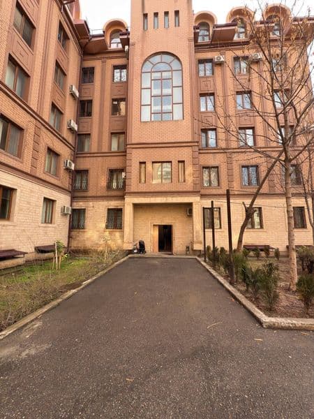 • АРЕНДА КВАРТИР <br />
• Район: - Шайхантахур<br />
• Адрес