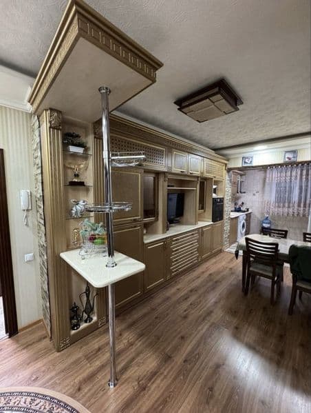 • Район:Мирабадский<br />
•Ориентир: Госпитальный рынок <br 