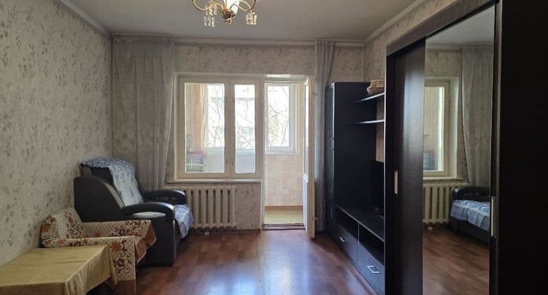 1/2/4 Феруза <br />
Ориентир 205 Школа<br />
Площадь 40м²<br