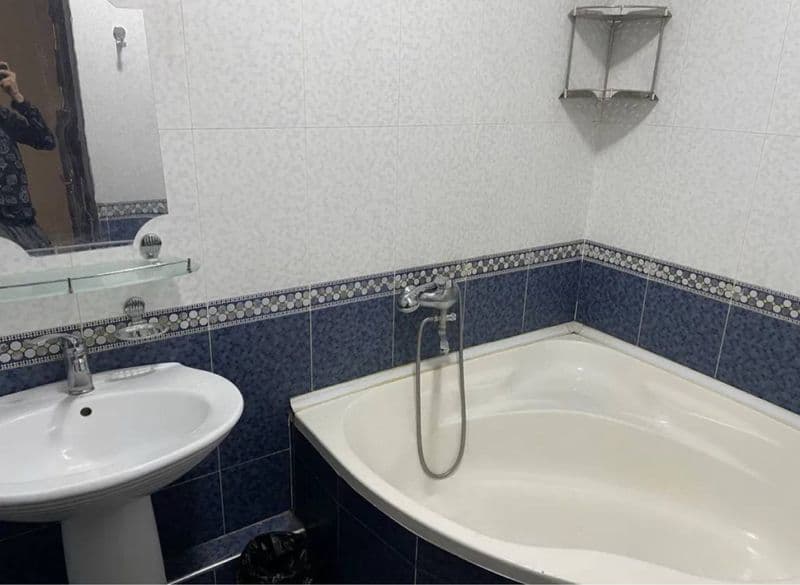 Ики хонали квартира, бу хонада бита одам туради ширик кире,  — фото 2