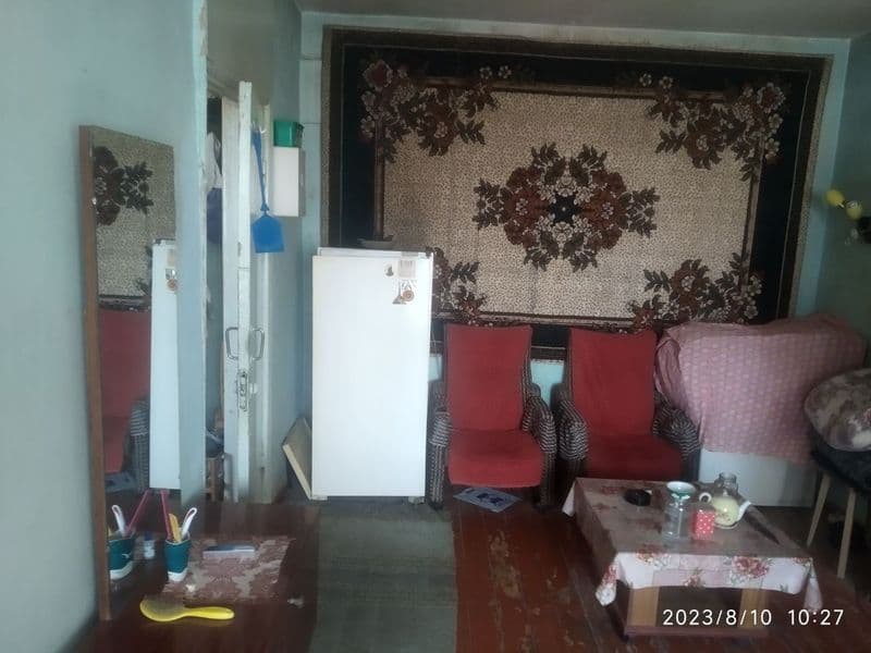 Сдаю комнату для 2, один уже проживает. Подробности по телеф