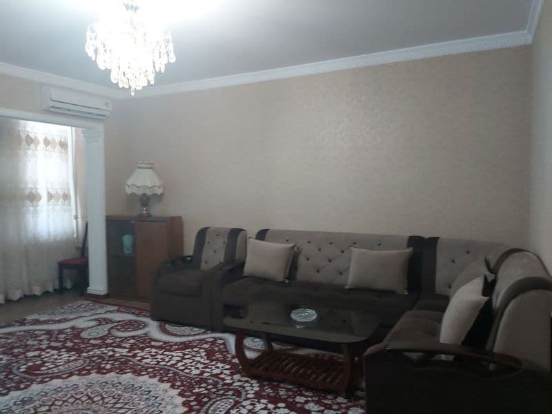 Аренда квартиры ттз Ахмад югнакий хумоюн <br />
2/2/9 строго