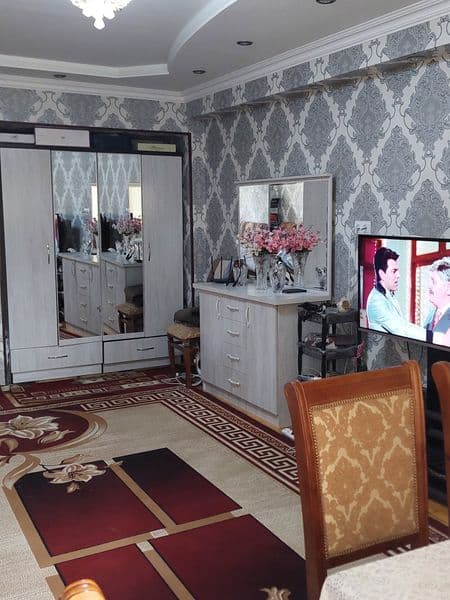 Ассалому алайкум срочна талаба  кизларни ижарага куяаман уйи