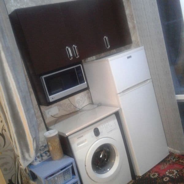 Ижарага уйимизни битта хонасини топширамиз бошка хонасида оз